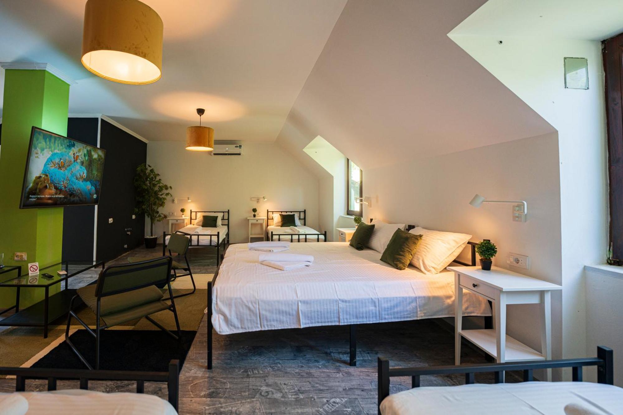 Cozy Nook B&B - Free Private Parking Novi Sad Exterior photo